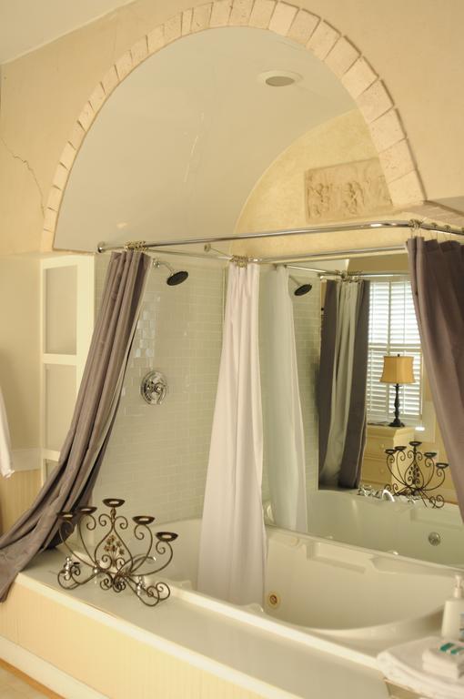 Acorn Hill Lodge And Spa Lynchburg Δωμάτιο φωτογραφία